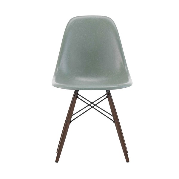 비트라 Eames fiberglass side chair dsw